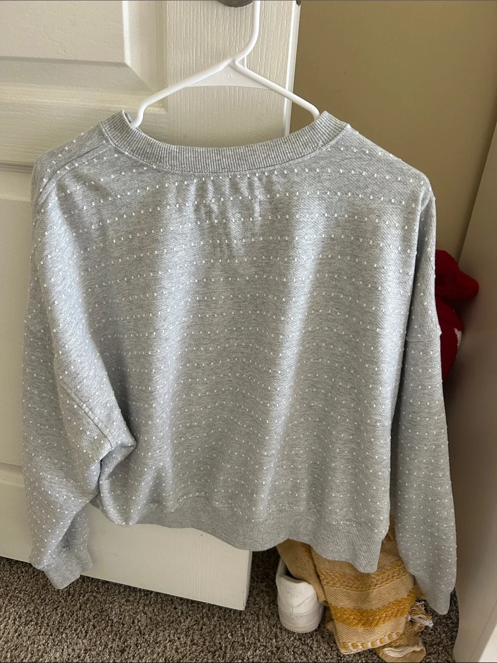 aerie Light Gray Crewneck sweater